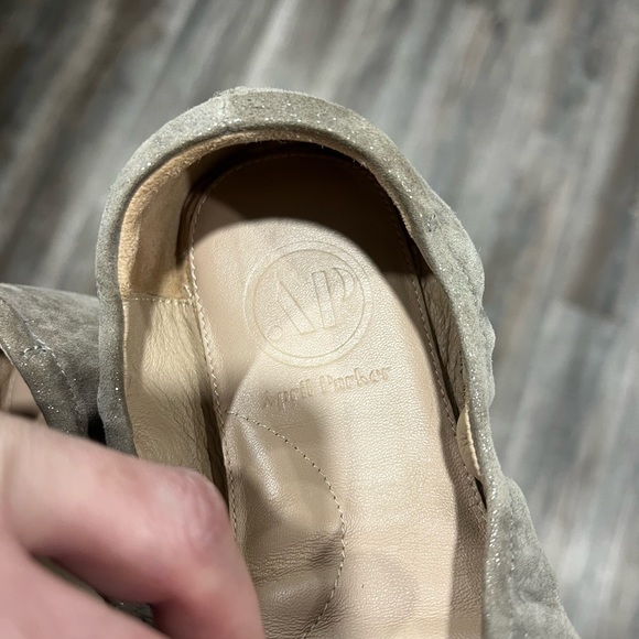 April Parker Ballet shoes - Picture 4 of 6